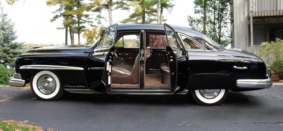  Lincoln Cosmopolitan Sport Sedan 1950 года  (фото 5 из 13)
